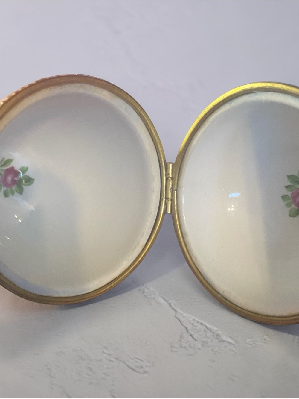 Porcelain Rose Egg Trinket Box with Gold Accents - Picture 3 of 5